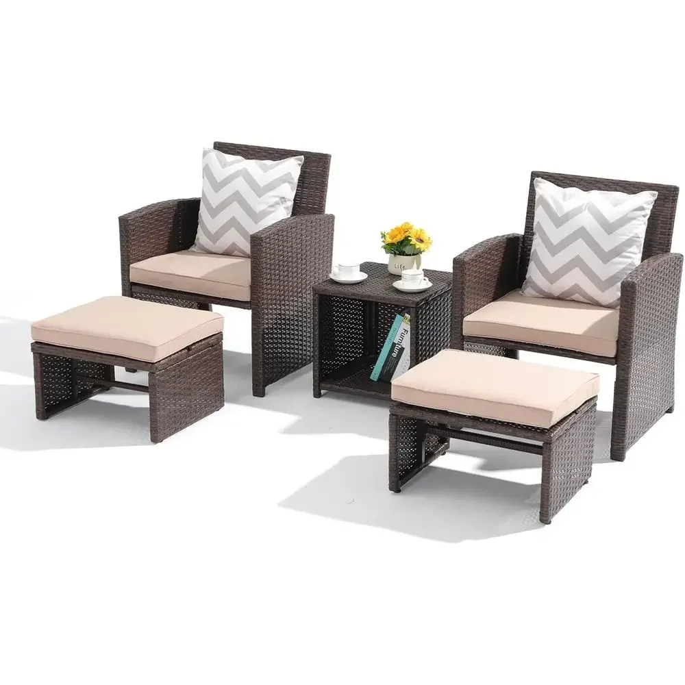 Outdoor Furniture With Storage For Cushions - ชุดเฟอร์นิเจอร์กลางแจ้ง 5 ชิ้นพร้อมเบาะรองนั่ง เก้าอี้หวายสีน้ำตาล ออตโตมัน และโต๊ะเก็บของสำหรับสวน