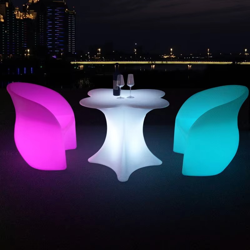 Outdoor Furniture For Sale - โต๊ะและเก้าอี้บาร์พลาสติกราคาถูกจากโรงงาน ไฟ LED ชาร์จได้ ทันสมัย สำหรับใช้งานกลางแจ้ง