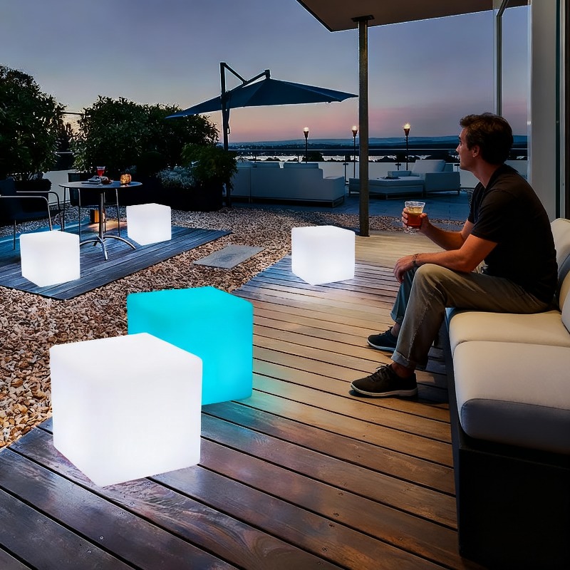 โต๊ะข้างทรงลูกบาศก์ LED ทำจาก  - Outdoor Furniture Recycled Plastic บทวิจารณ์และราคา